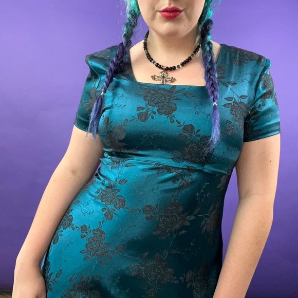 ❌SOLD❌ 90’s Vintage whimsigoth maxi dress size medium - Picture 3 of 4